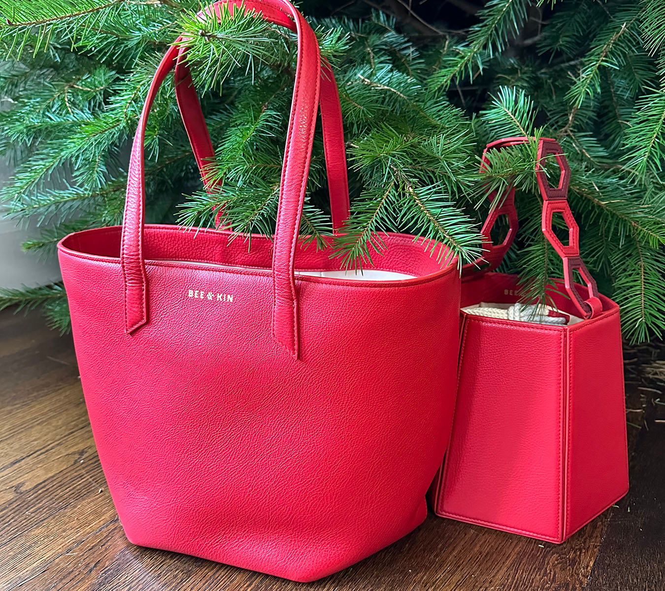 The Perfect Handbags To Match Your Holiday Outfit