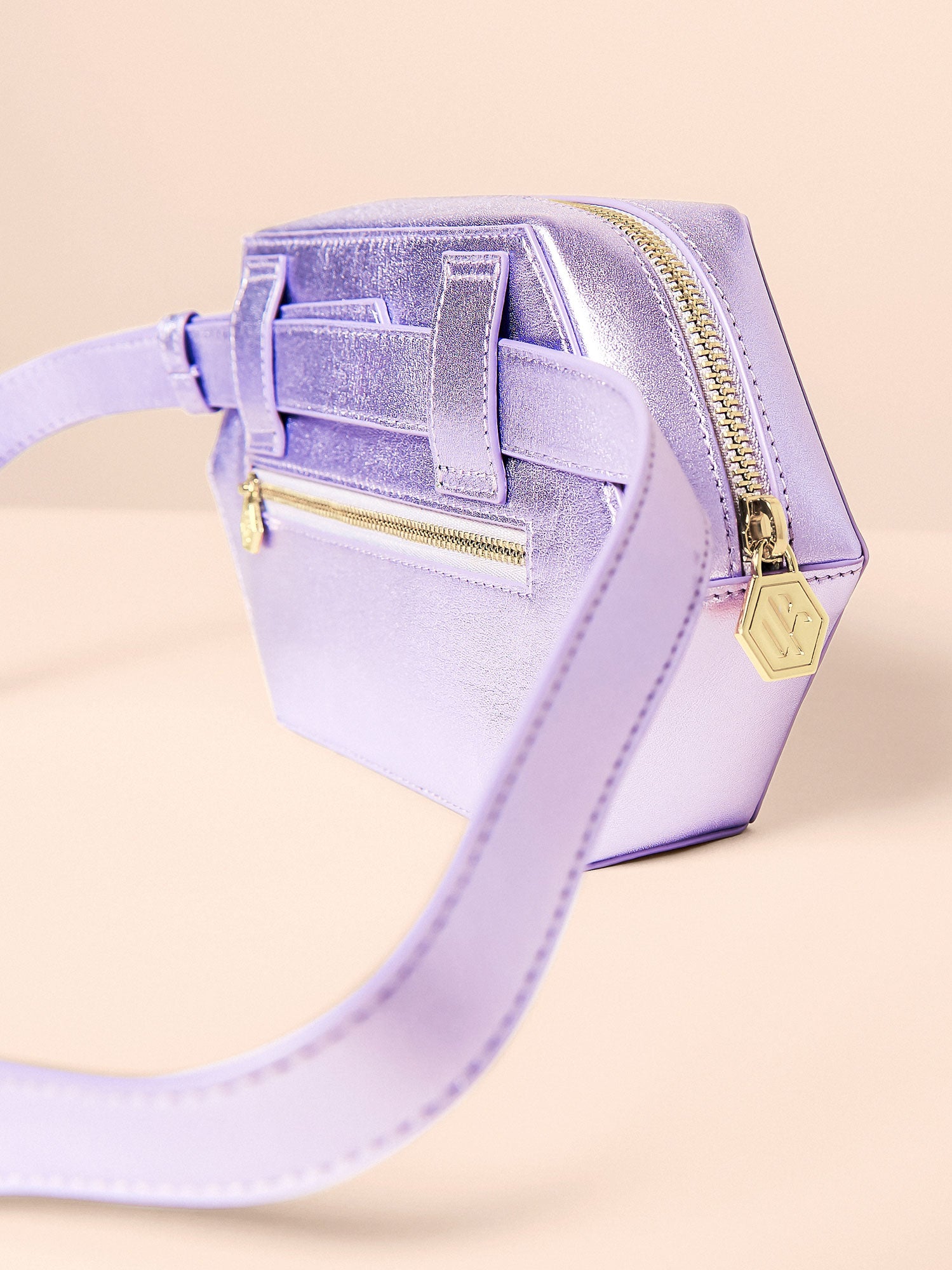 The Friend Belt Bag in Lavender